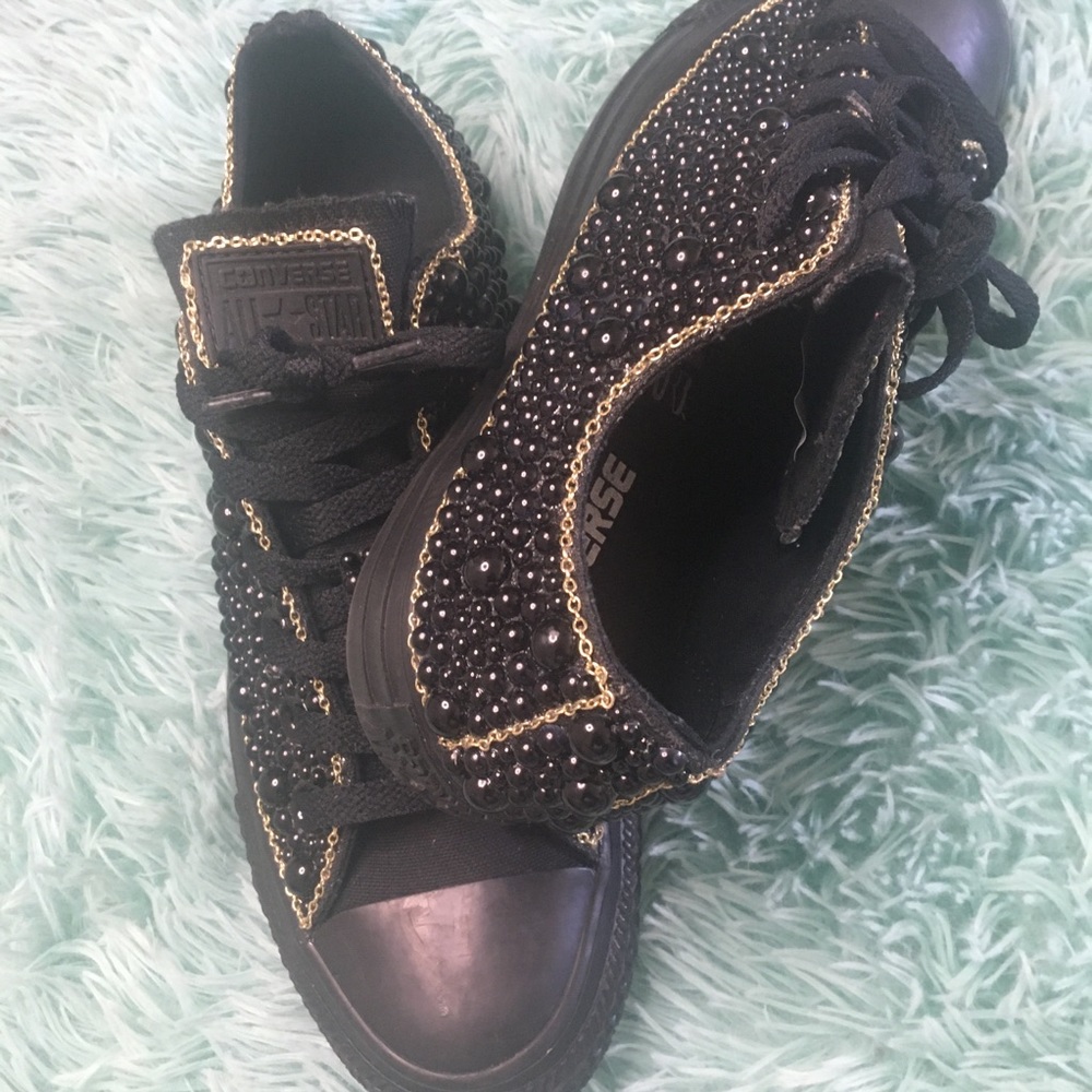 unisex All black custom converse